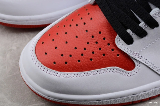 Reps high heritage jordan og retro 1 555088-161 0413